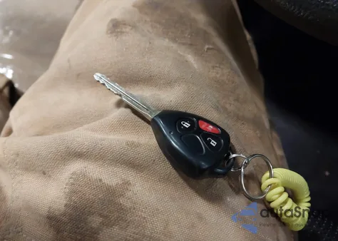 2009 Pontiac Vibe z USA, uszkodzony, nr VIN 5Y2SP67859Z446740